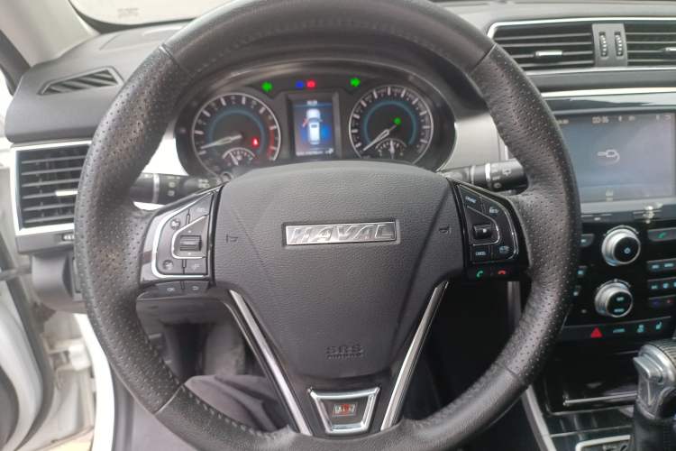 Used Haval H2 2016 Red-Label 1.5T Automatic Two-Wheel Drive Luxury Model
