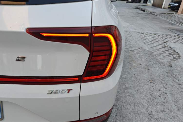 Used Hyundai Santa Fe 2020 380 TGDi Automatic Two-Wheel Drive GLS Luxury Edition
