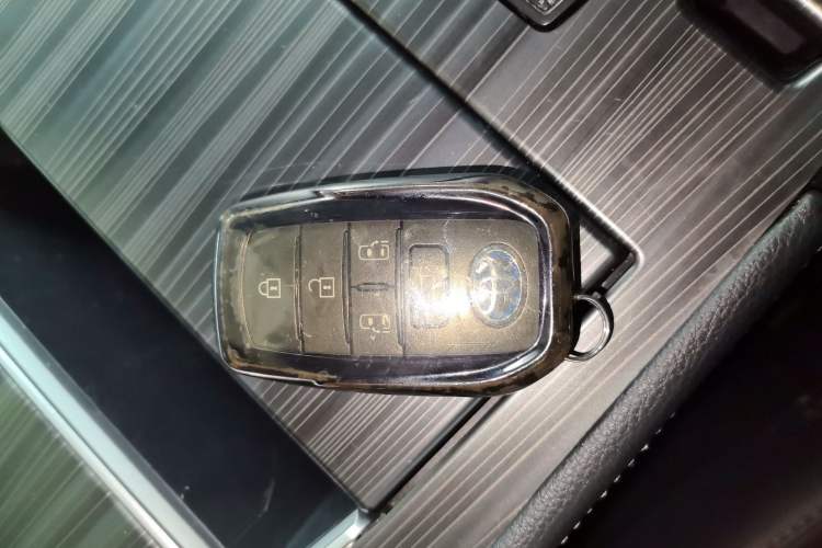 Used Toyota Sienna 2021 2.5L Hybrid Premium Edition