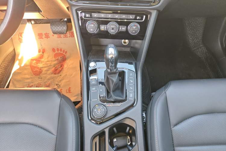 Used Volkswagen Tharu 2020 330TSI Four-Wheel Drive Flagship Version China VI Standard
