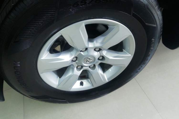 Used Toyota Prado 2016 2.7L Automatic Luxury Edition
