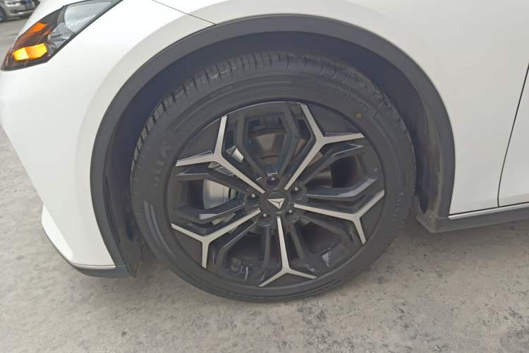 Used  SL03 2023 200Max Range-Extended Version
