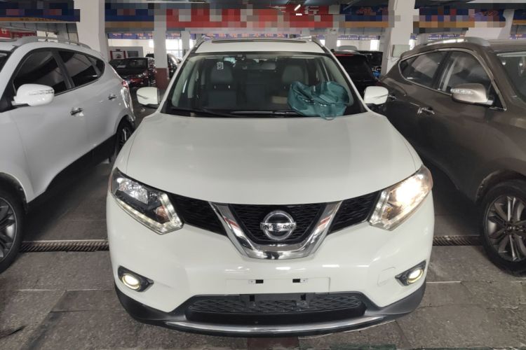 Used Nissan X-Trail 2015 2.0L CVT Comfort MAX Edition 2WD
