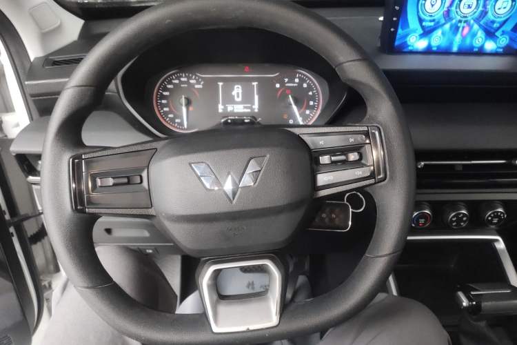 Used Wuling Alvez 2023 1.5L CVT Comfort Edition
