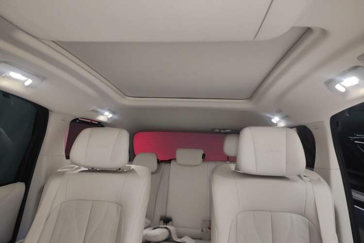 Used Buick GL8 New Energy 2024 Lu Zun Deluxe Edition 7-Seater
