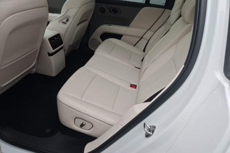 Used Li Auto Li Auto i6 2025 Model Two-Wheel-Drive Standard Type