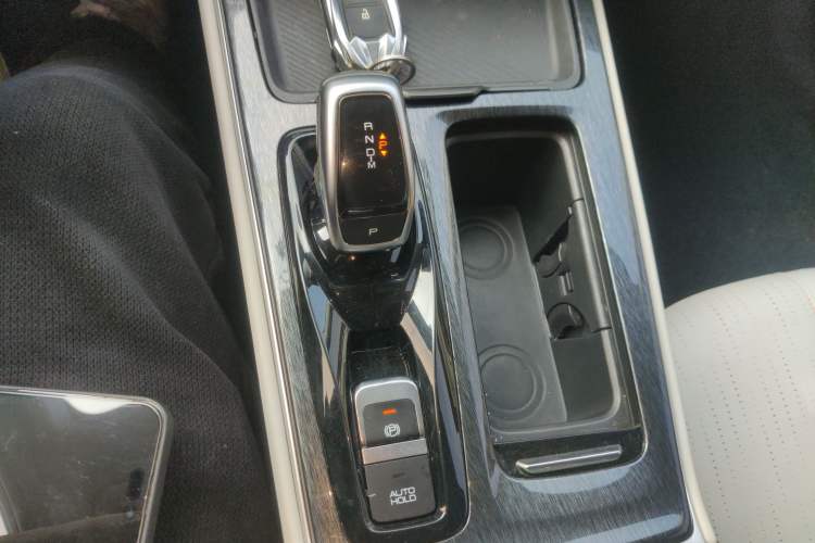 Used Dongfeng Aeolus Yixuan MAX 2021 1.5T Super Cool Trendy Dad Edition
