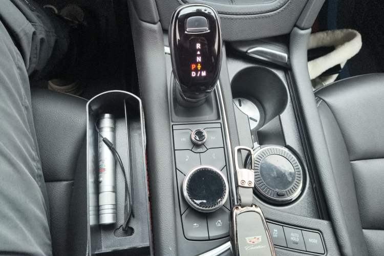 Used Cadillac XT5 2022 2.0T Two-Wheel Drive Luxury Version
