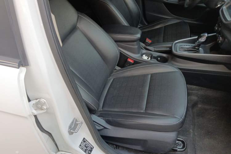 Used Ford Escort 2017 Happiness Edition 1.5L Automatic Fashion Version
