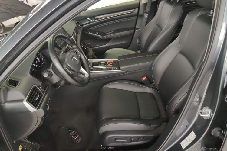 Used Honda Accord 2022 260TURBO Phantom Night · Prestige Edition
