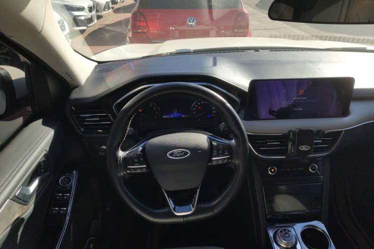 Used Ford Escape 2020 EcoBoost 245 Four-Wheel Drive Titanium Edition
