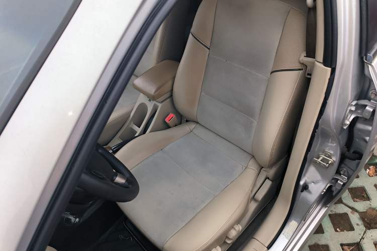 Used Buick Excelle 2015 1.5L Automatic Classic Model
