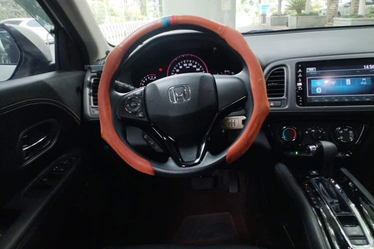 Used Honda Vezel 2020 1.5L CVT Pioneer Edition

