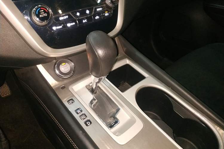 Used Nissan Murano 2021 2.5L XE Two-Wheel Drive Elite Edition
