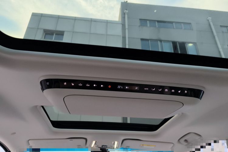 Used Buick GL8 New Energy 2024 Lu Zun Deluxe Edition 7-Seater
