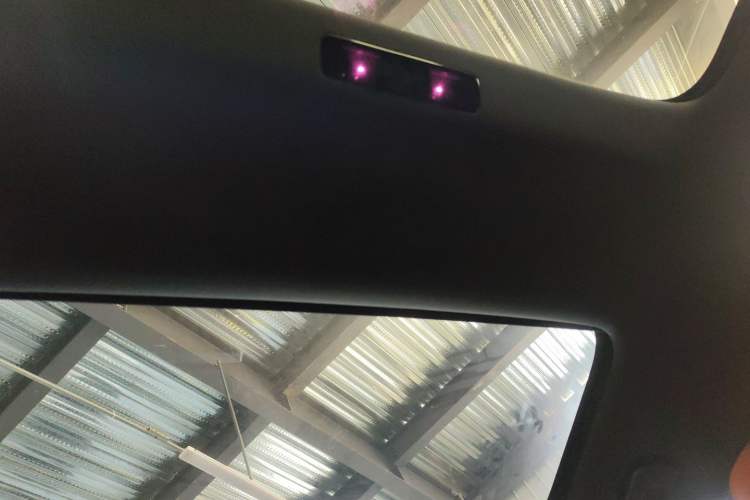 Used Li Auto L8 2023 Pro Model
