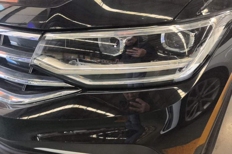 Used Volkswagen Tiguan L 2023 330TSI Automatic Two-Wheel Drive Smart Edition
