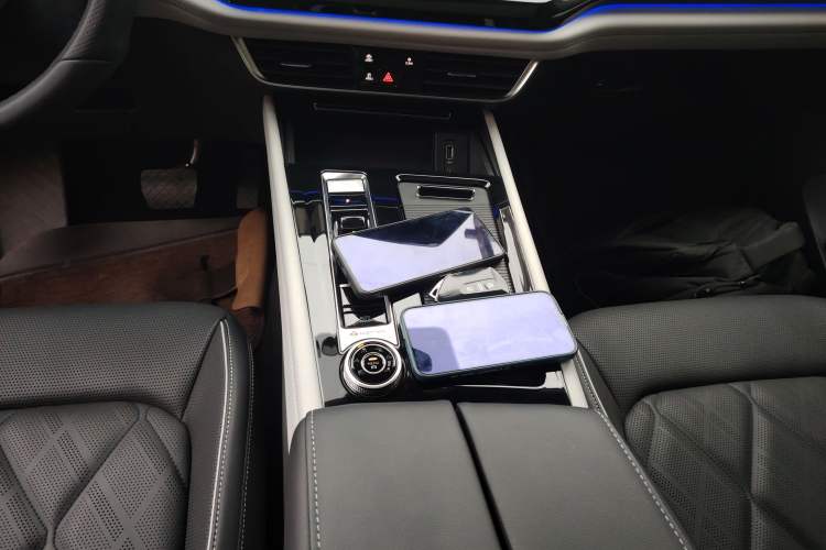 Used Volkswagen Teramont 2024 380TSI Four-Wheel Drive Longxiang Edition
