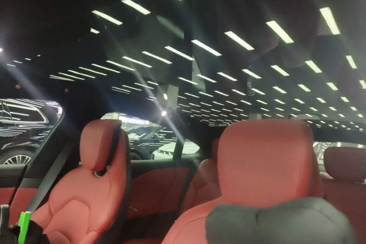 Used  SU7 2024 Four-Wheel Drive Ultra-Long Range Advanced Intelligent Driving Max Edition