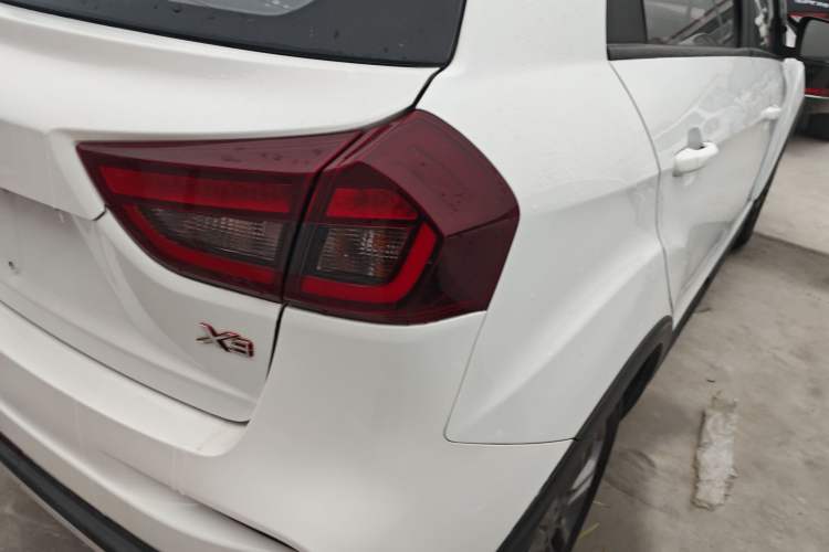 Used Geely Auto Vision X3 2020 1.5L CVT Luxury Model
