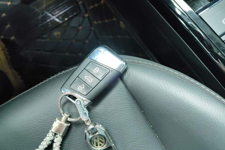 Used Volkswagen Passat 2019 330TSI Elite Edition China VI
