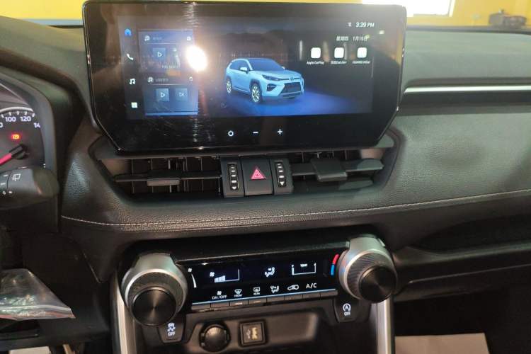 Used Toyota Wildlander 2024 2.0L CVT Two-Wheel Drive Leading Edition
