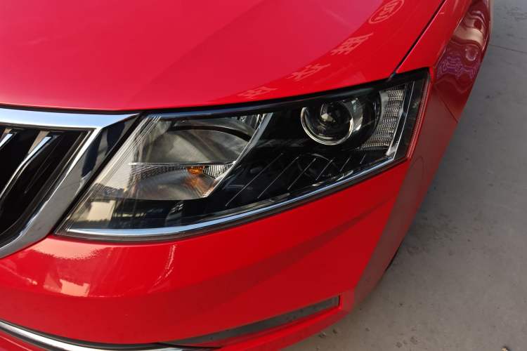 Used Skoda Rapid Spaceback 2018 TSI230 DSG Sport Edition
