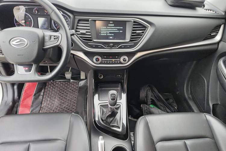 Used Land X2 2017 1.6L Manual Sharp Edition
