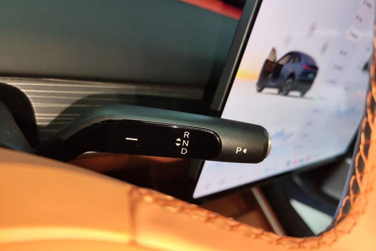 Used ONVO L60 2024 60 kWh All-Wheel Drive
