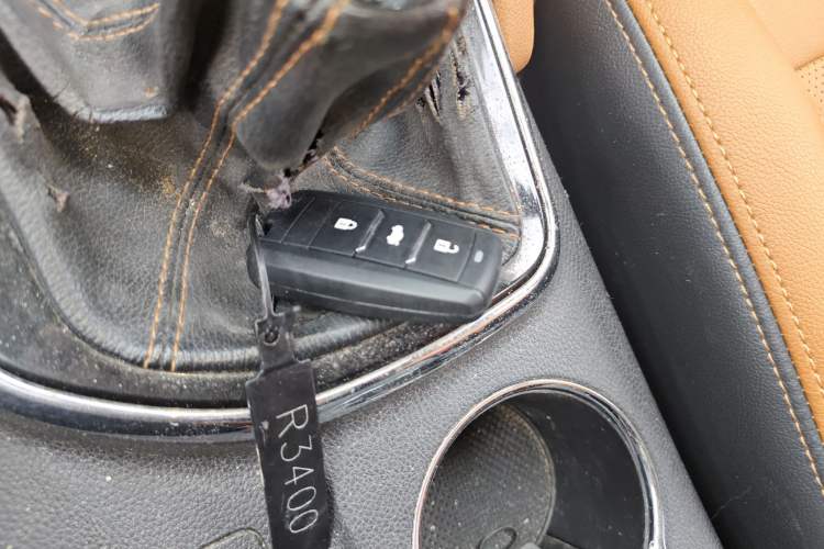 Used Oshan CX70 2017 Facelifted CX70T 1.5T Manual High-Performance Edition
