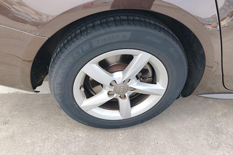 Used Audi A4L 2013 35 TFSI Automatic Standard Model
