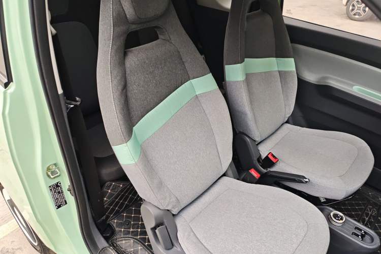 Used Wuling Hongguang MINIEV 2021 Macaron Premium Model – Lithium Iron Phosphate
