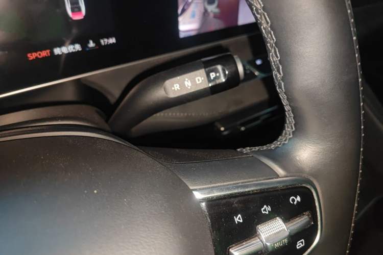 Used Roewe D7 2023 DMH 125km Flagship Edition