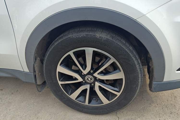 Used Dongfeng Fengon 580 2017 1.5T Manual Luxury Model
