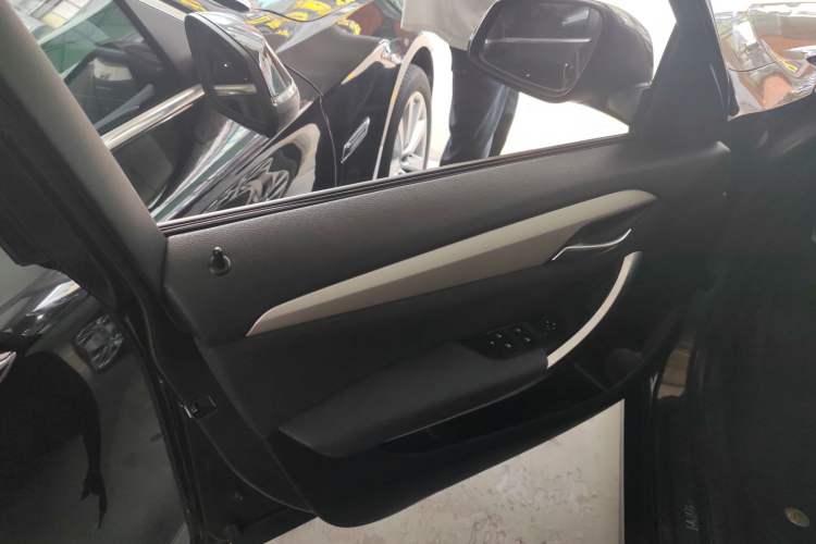 Used BMW X1 2014 sDrive18i Fashion Model
