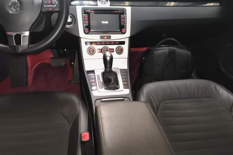 Used Volkswagen Magotan 2016 1.8TSI Luxury Comfort Model