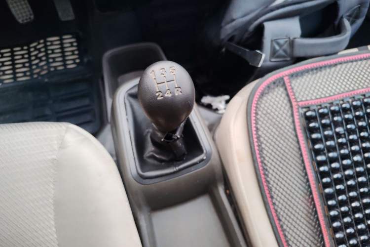 Used Wuling Rongguang 2020 1.2L S Base Model China VI
