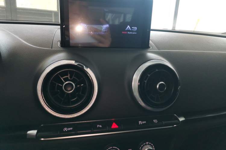 Used Audi A3 2018 30th Anniversary Edition Limousine 35 TFSI Fashion Model
