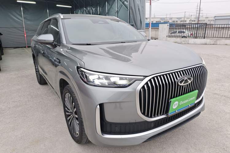 Used Chery Tiggo 9 2025 2.0T Automatic Two-Wheel Drive Luxury Edition 5 Seats
