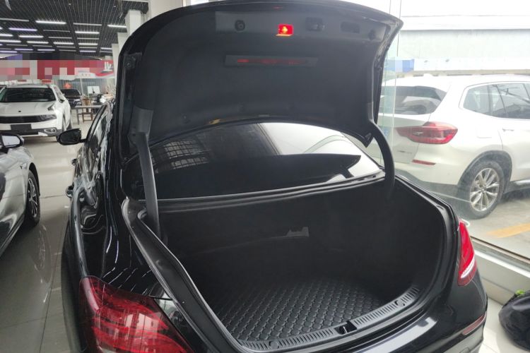 Used Mercedes-Benz E-Class 2019 Restyled E 300 L Sporty and Stylish Edition
