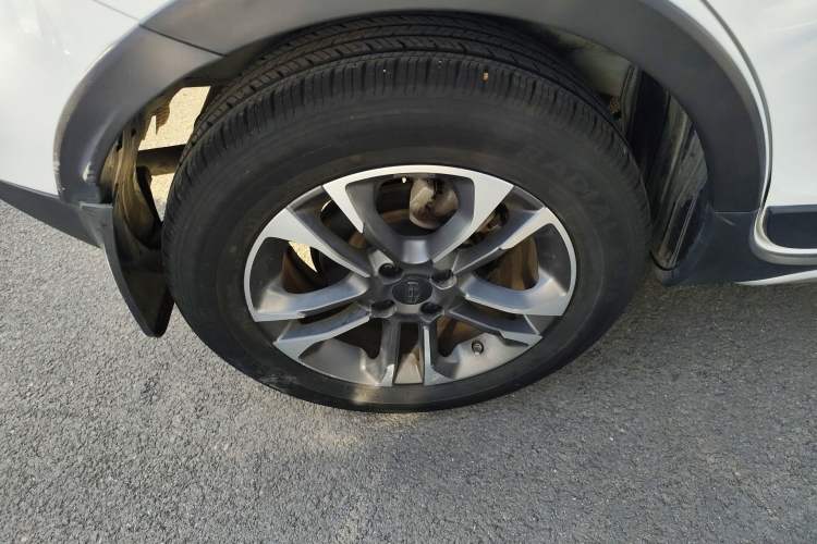 Used Geely Auto Vision X3 2019 Upgraded Model 1.5L Manual Elite Version
