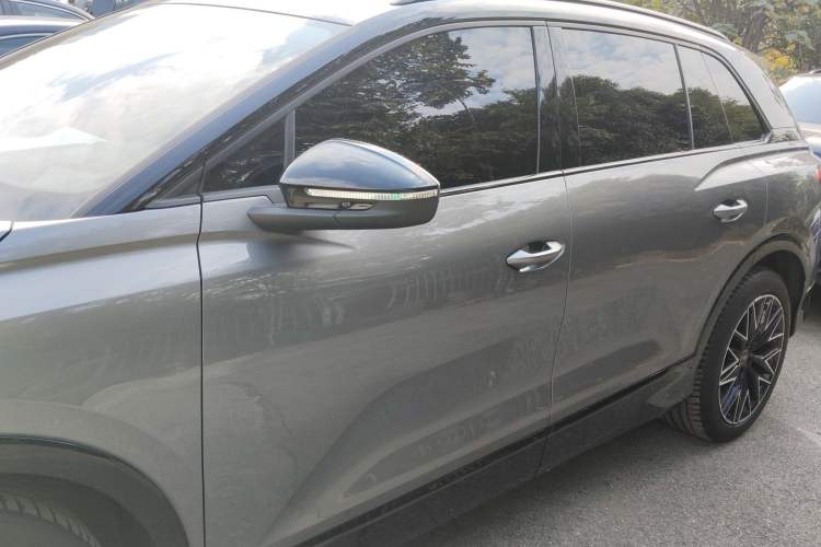 Used Audi Q5 e-tron 2023 40 e-tron Starry Edition Mecha Kit
