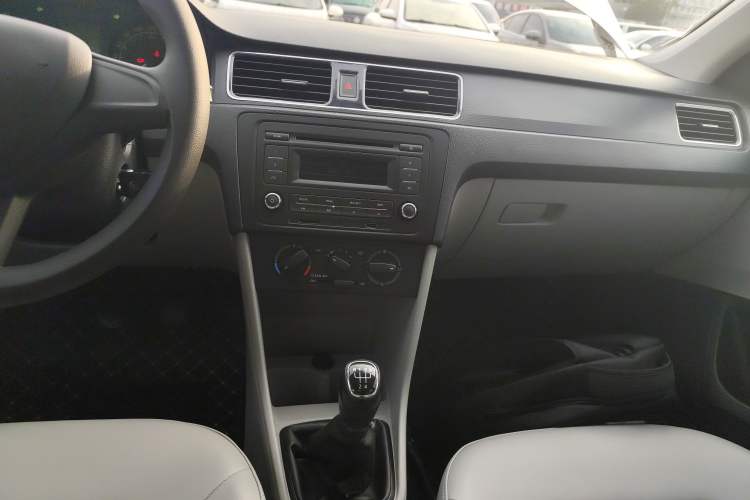 Used Skoda Rapid 2016 1.6L Manual Trend Edition
