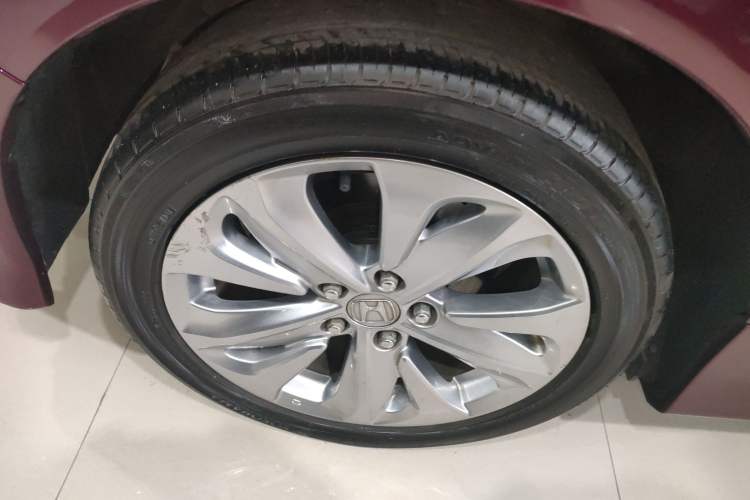 Used Honda Jade 2017 1.8L automatic Comfort version 5 seats