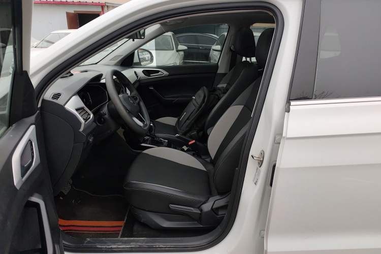 Used Volkswagen Tacqua 2023 200TSI DSG Joy-Connect Edition