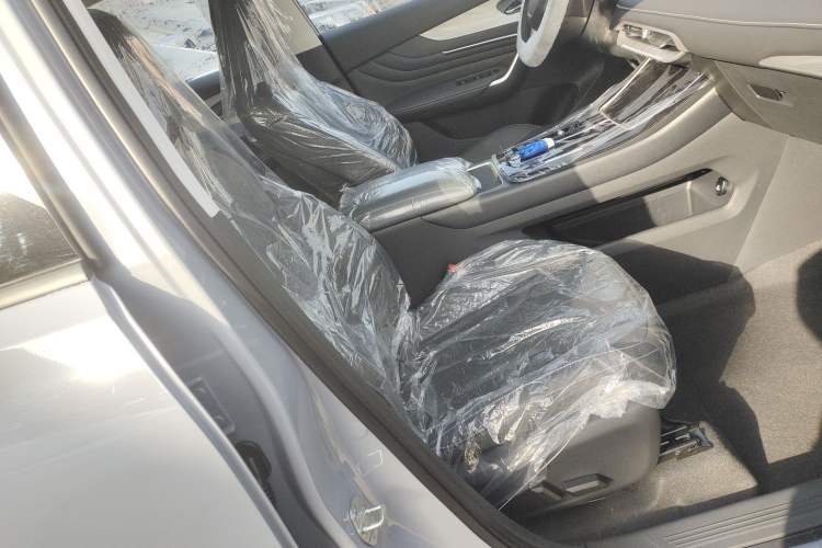 Used Venucia V DD-i 2025 Orca 150km Joyful Journey Edition
