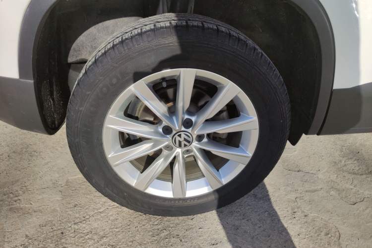 Used Volkswagen Tiguan 2016 280TSI Automatic Two-Wheel-Drive Silk Road Style Edition