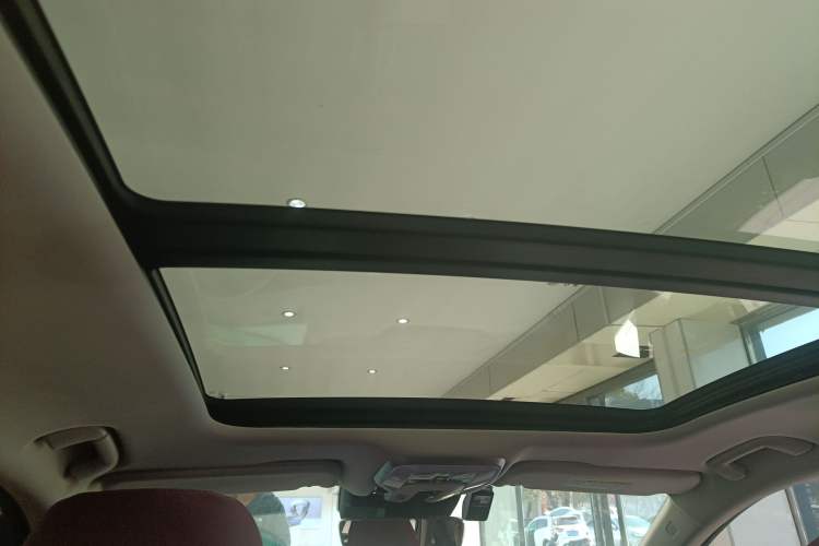 Used Hongqi H5 2023 2.0T Automatic Smart Connect Flagship Edition
