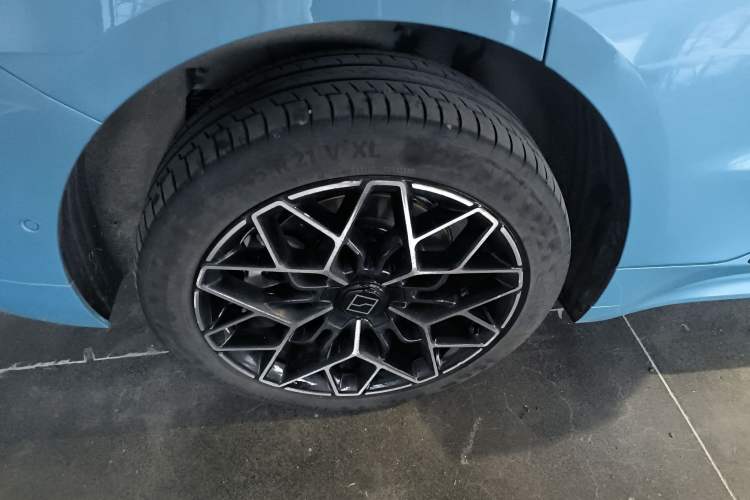 Used Zeekr 001 2025 YOU Edition 100 kWh All-Wheel Drive