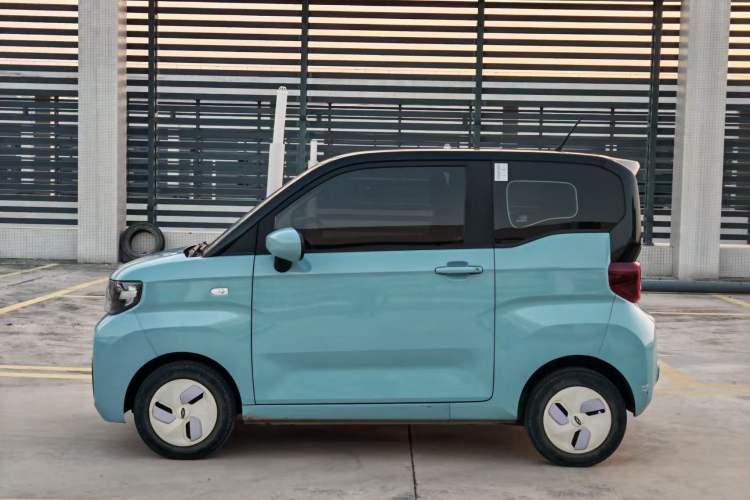 Used Chery QQ Ice Cream 2022 170km Sundae Phosphate Lithium-Ion
